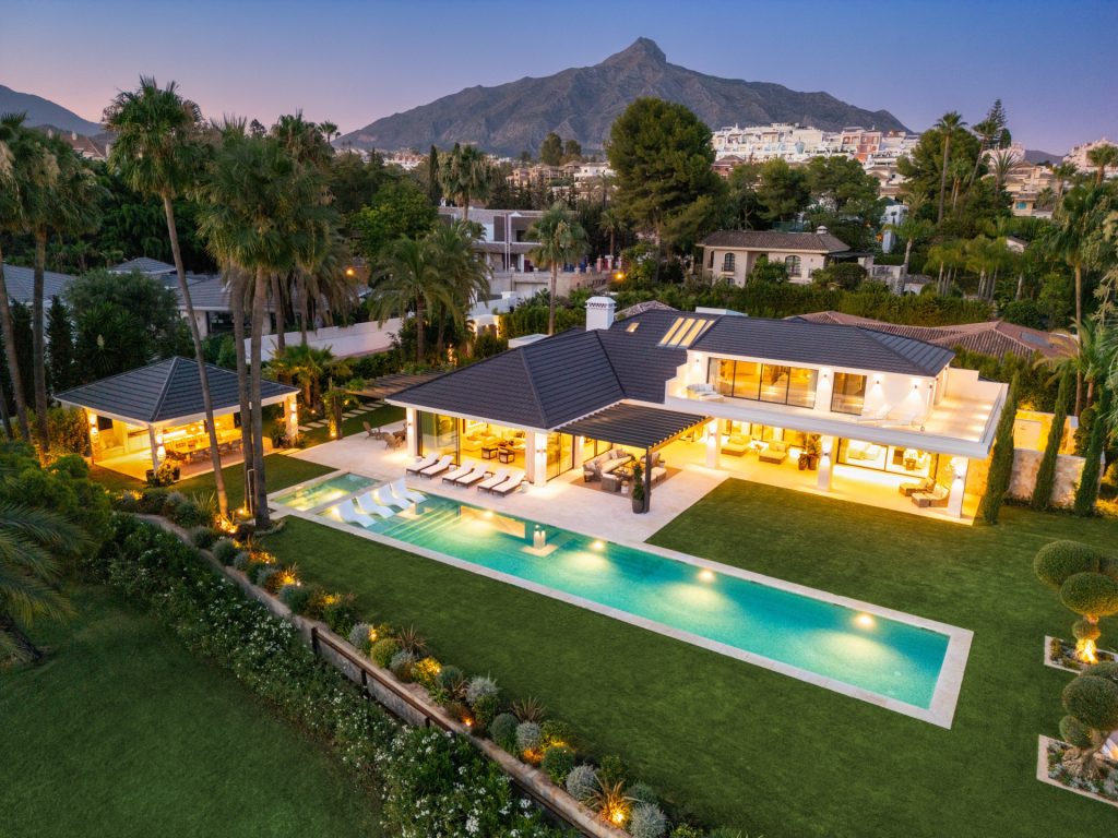 Villa Solstice
