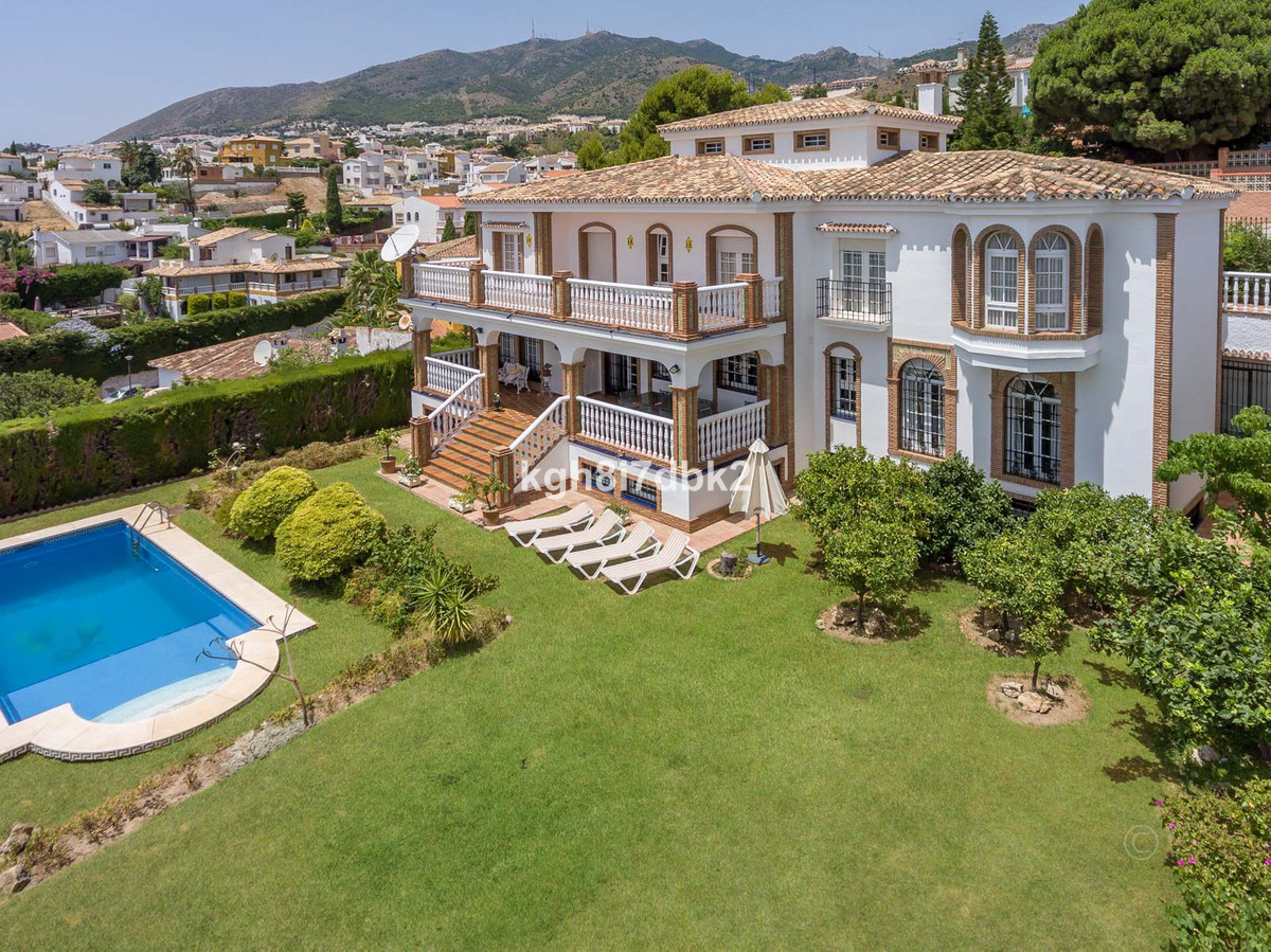Villa in Benalmadena