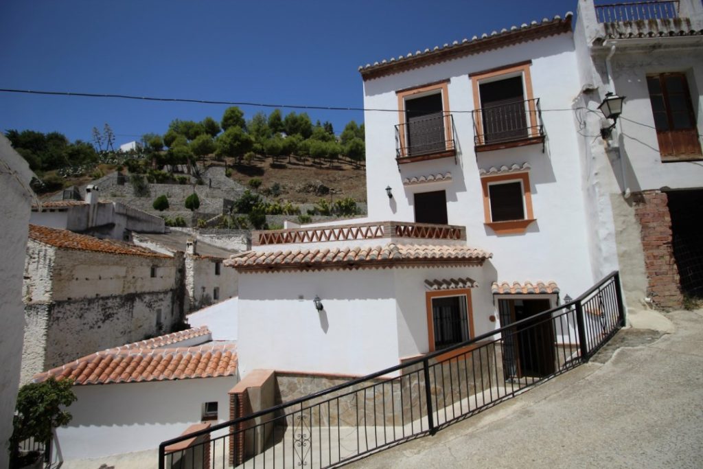 Villa in Salares
