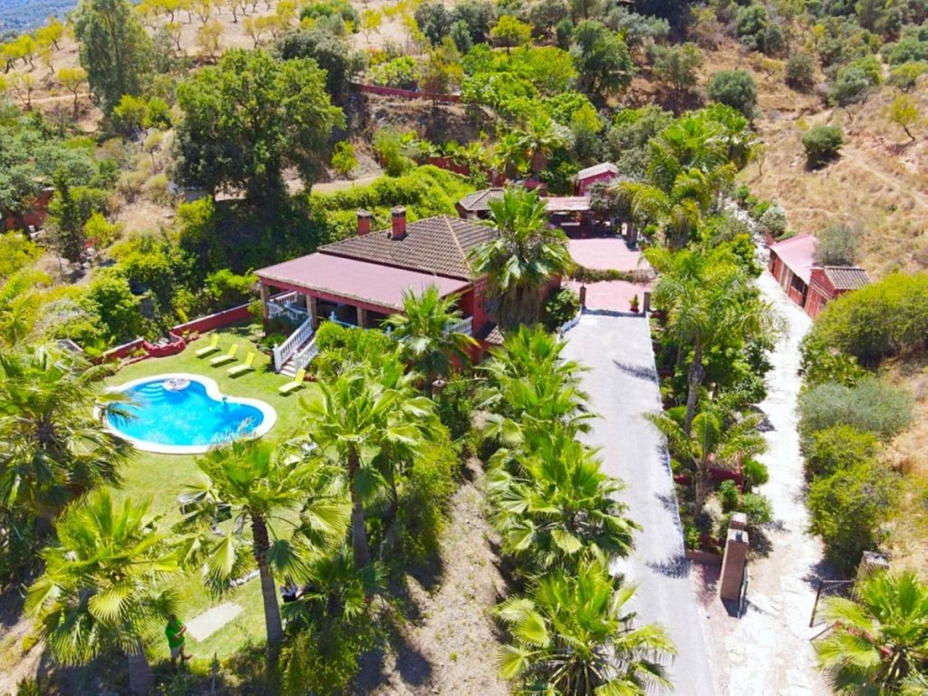 Country house in Monda