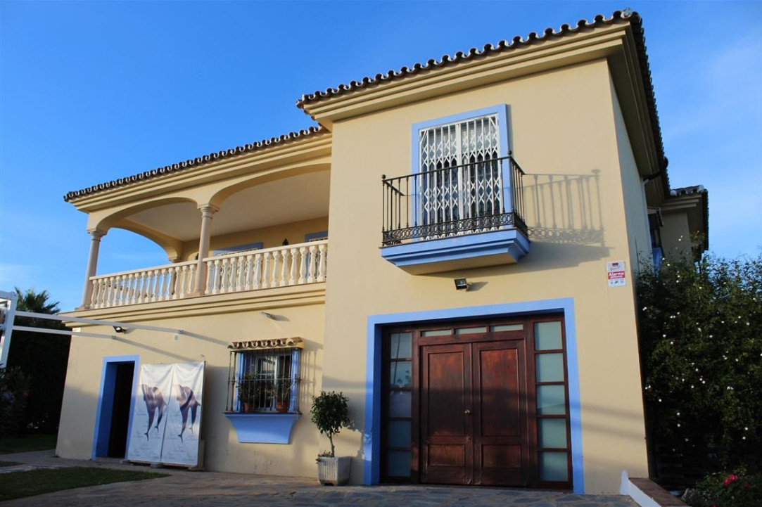 Gewerbeimmobilie in Estepona