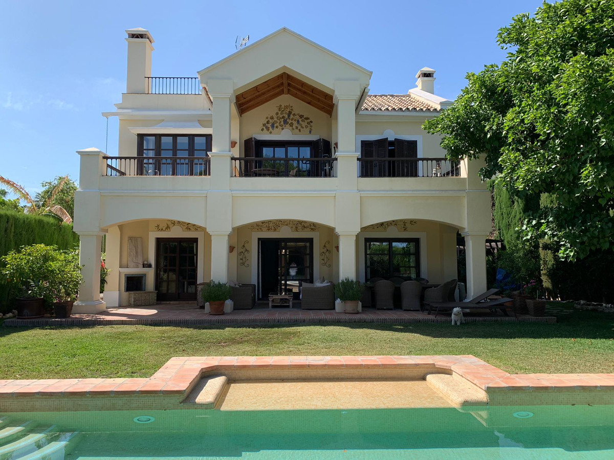 Villa in Sierra Blanca