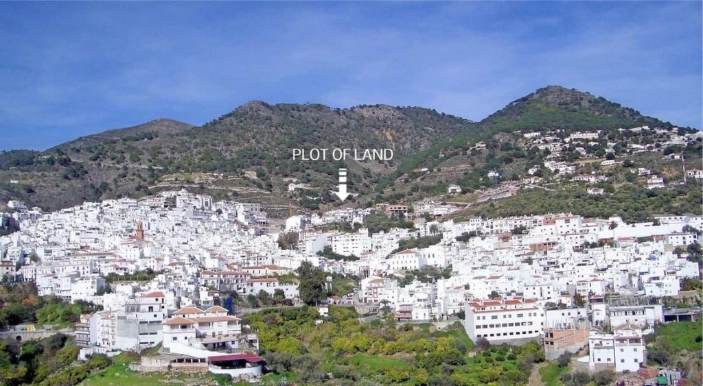 Land in Cómpeta