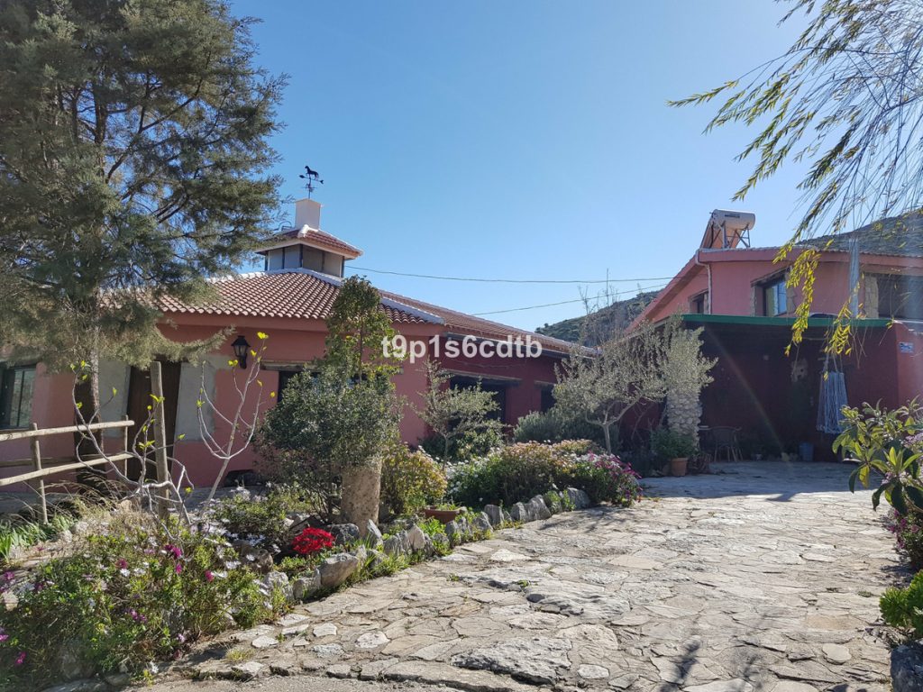 Commercial property in Valle de Abdalajis