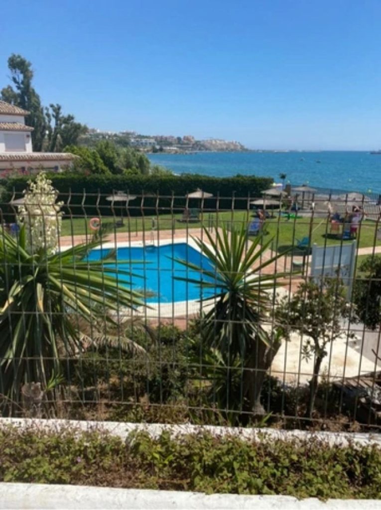 Apartment in Estepona
