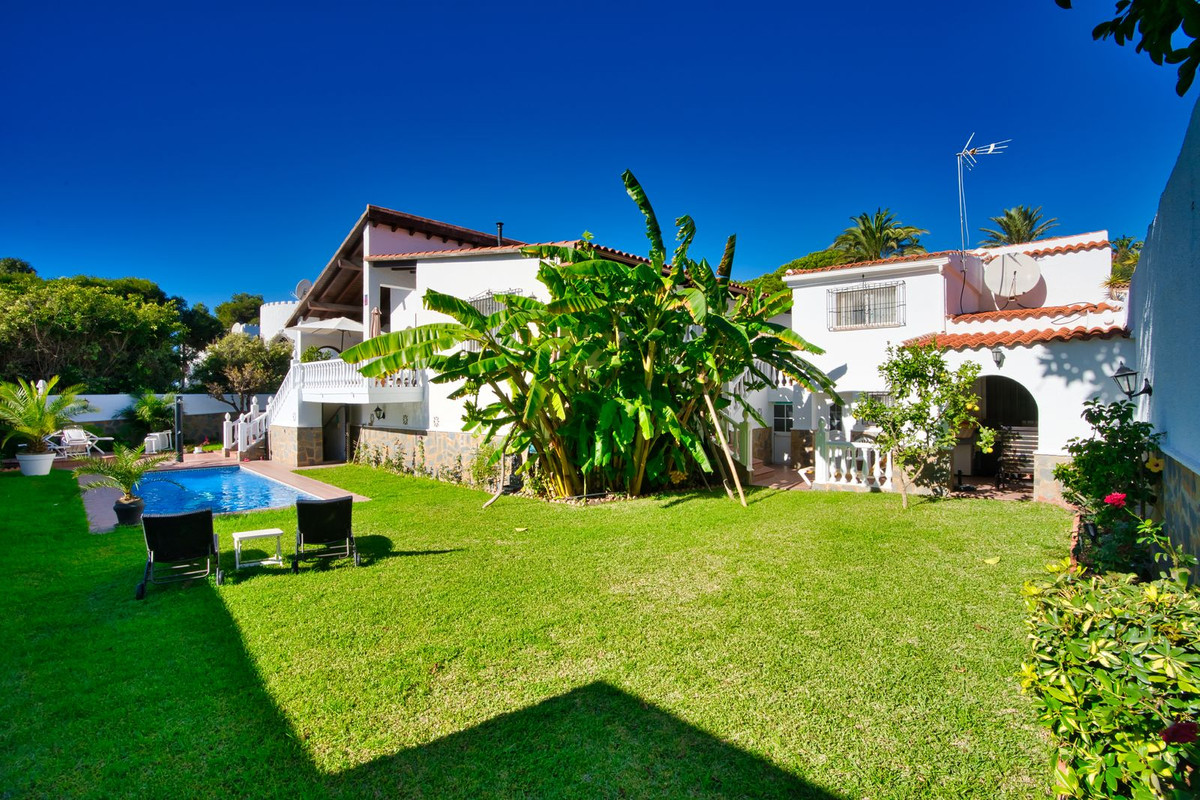 Villa in Torrenueva