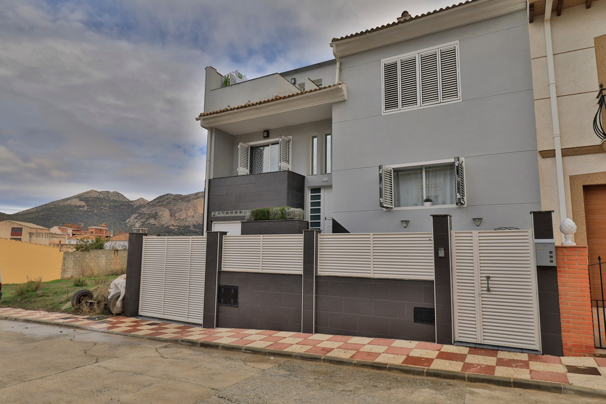 Villa in Alfarnate