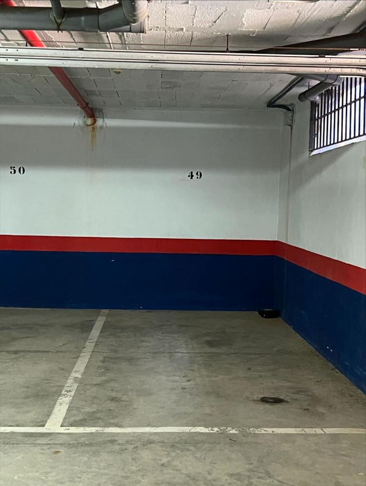 Garage in Casares