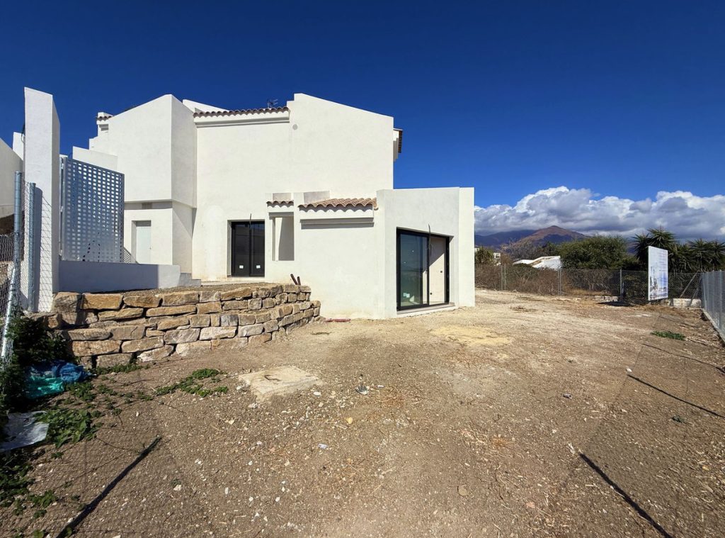 Villa in Estepona