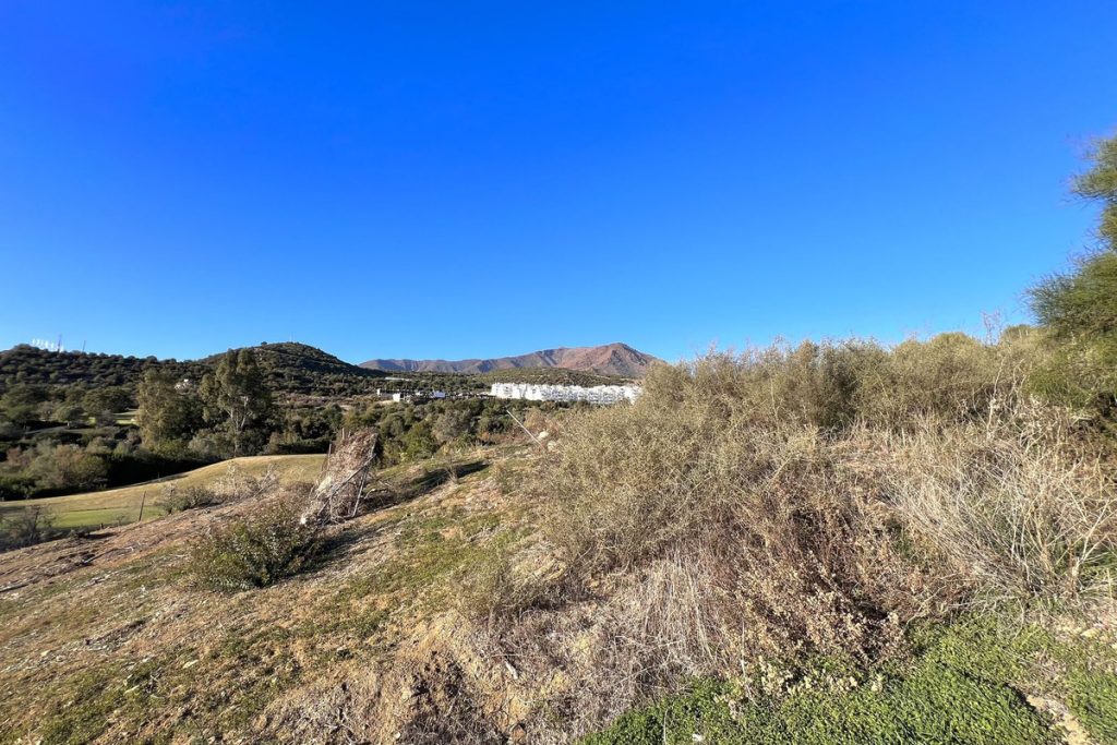 Land in Estepona