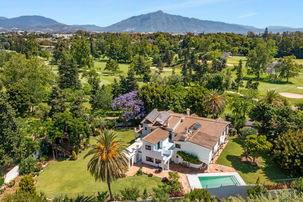 Villa in Guadalmina Baja