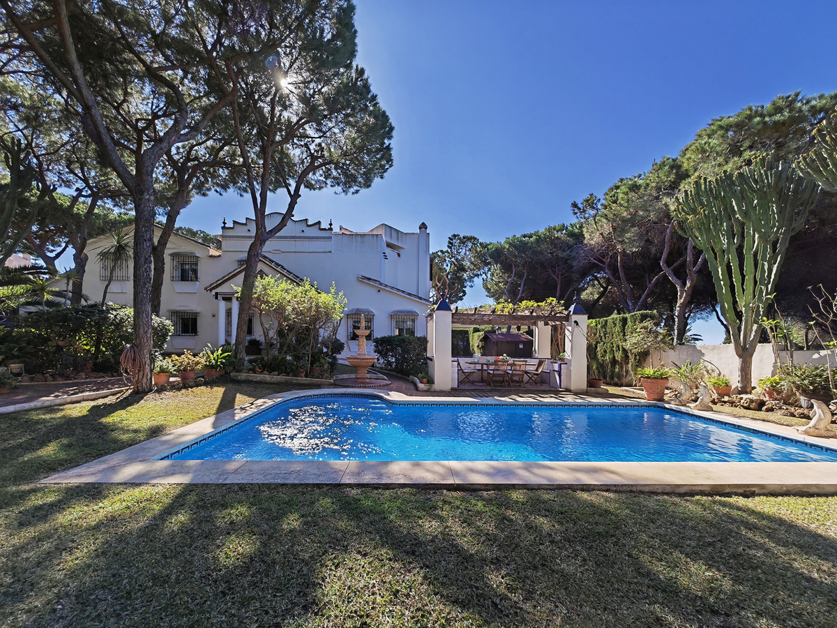 Villa in Marbesa