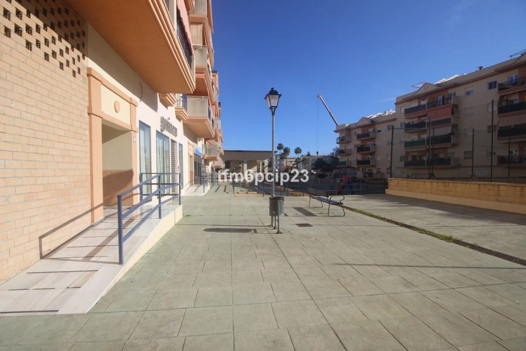Commercial property in Estepona