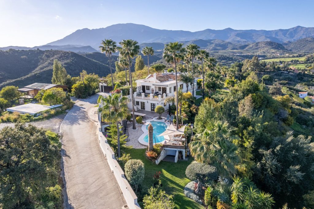 Villa in Estepona