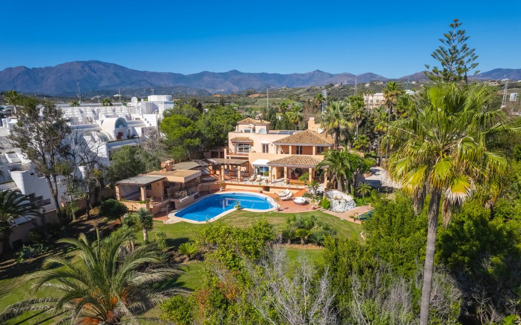 Villa in Estepona