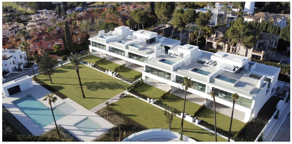 Villa in Nueva Andalucía