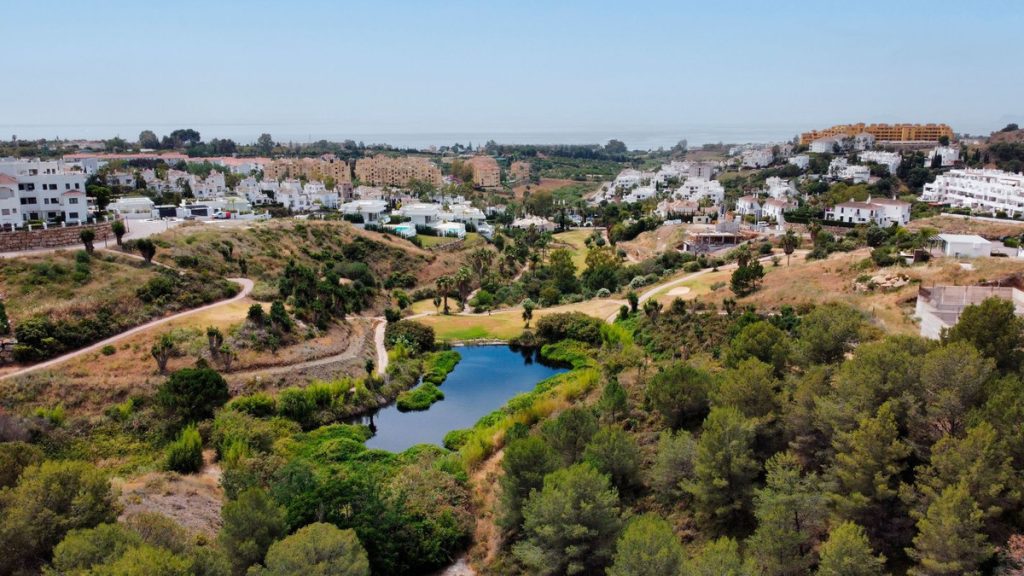 Land in Estepona