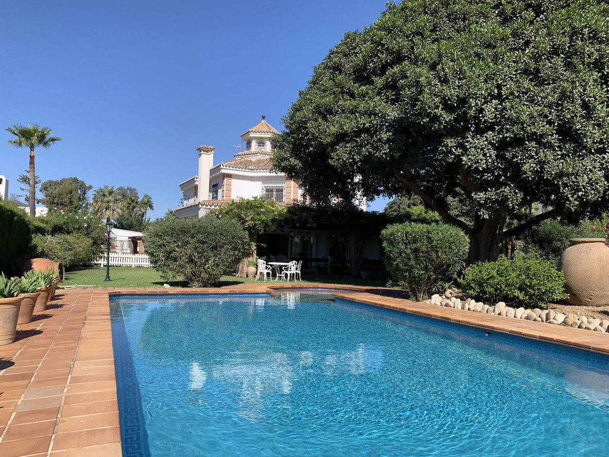 Villa in Guadalmar