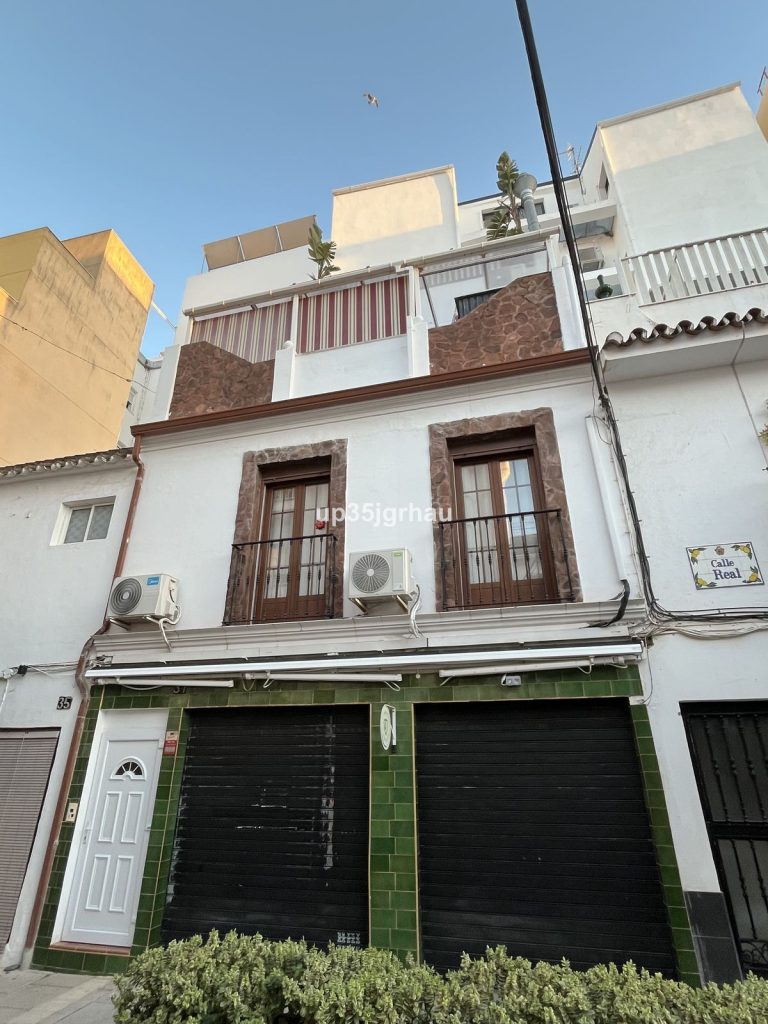 Town house in Estepona
