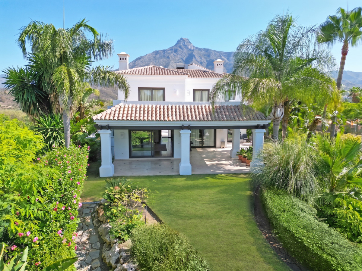 Villa in The Golden Mile