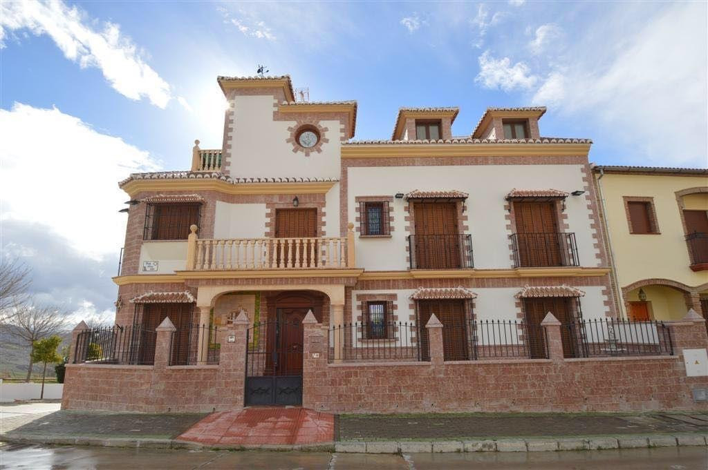 Villa in Villanueva De La Concepcion