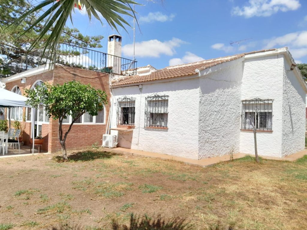 Villa in Churriana