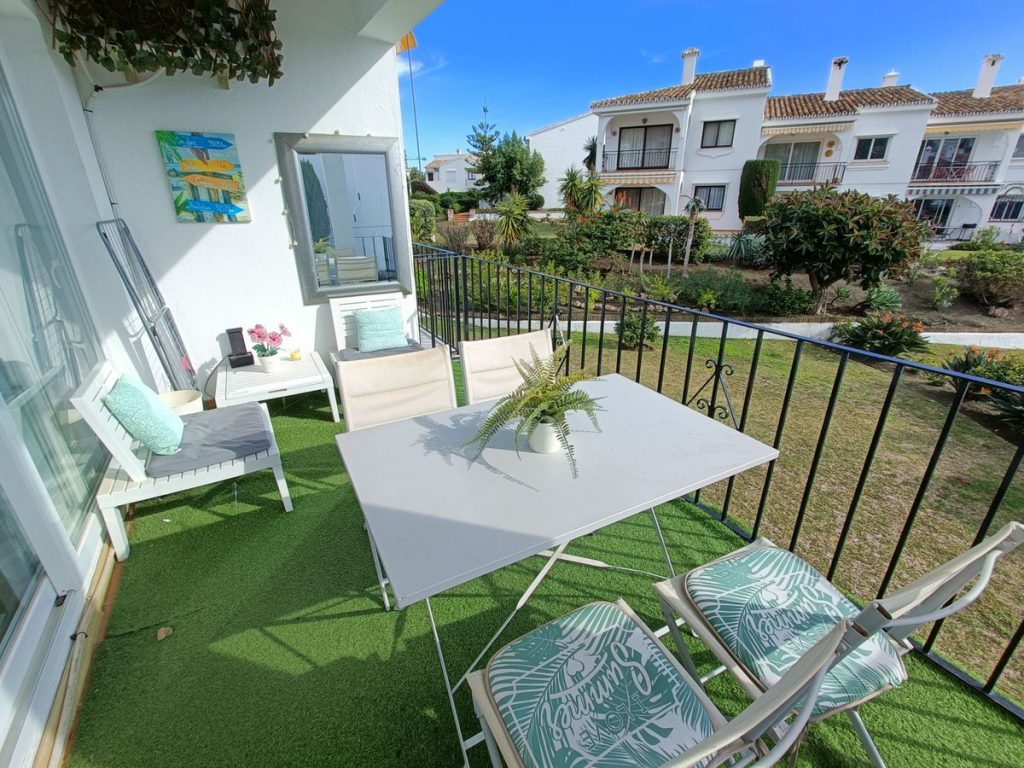 Apartment in El Paraiso