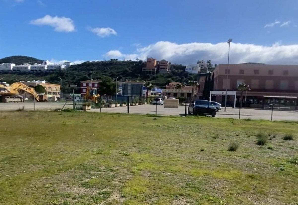 Grundstück in Coín