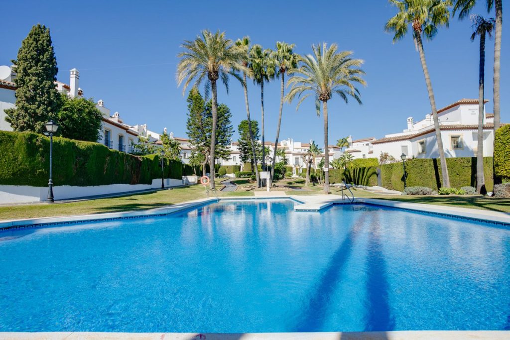 Town house in Estepona