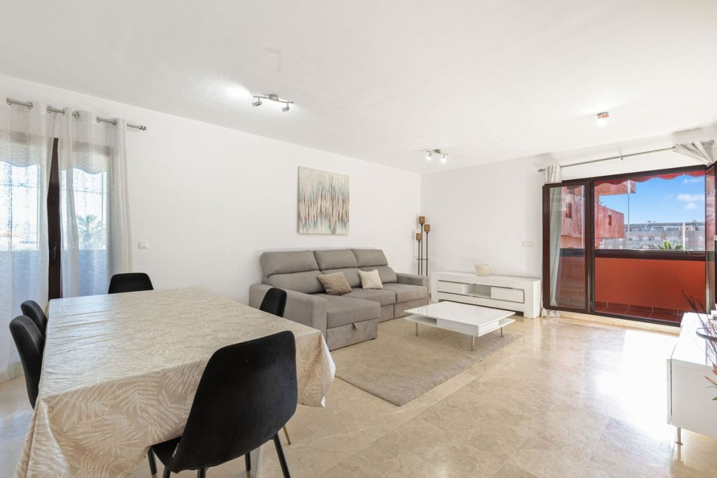 Apartment in Estepona