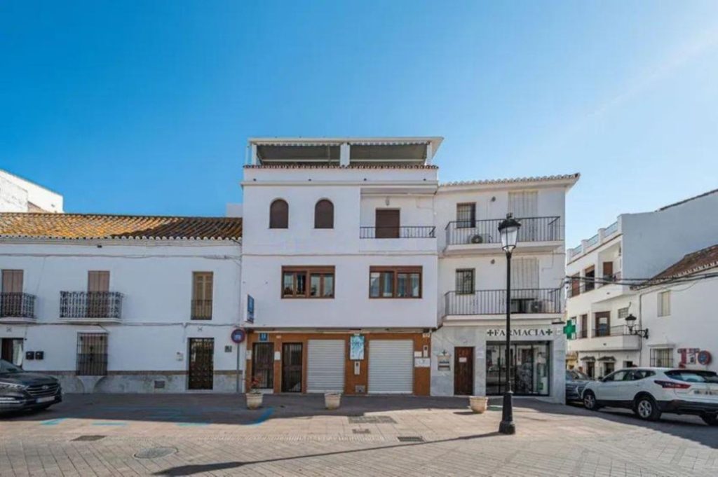 Commercial property in Manilva