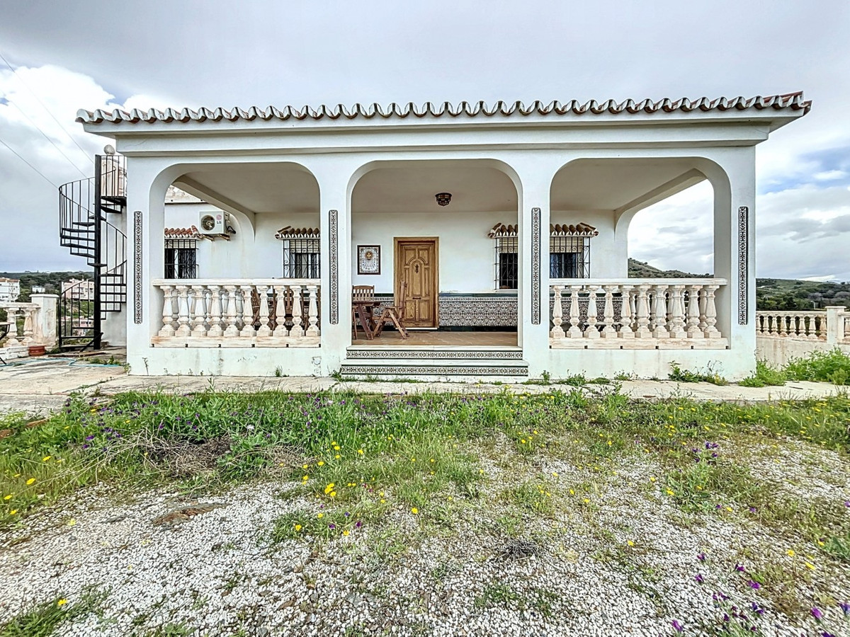 Villa in Chilches