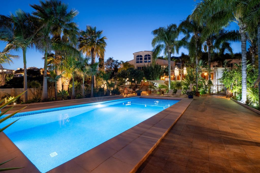 Villa in Benalmadena