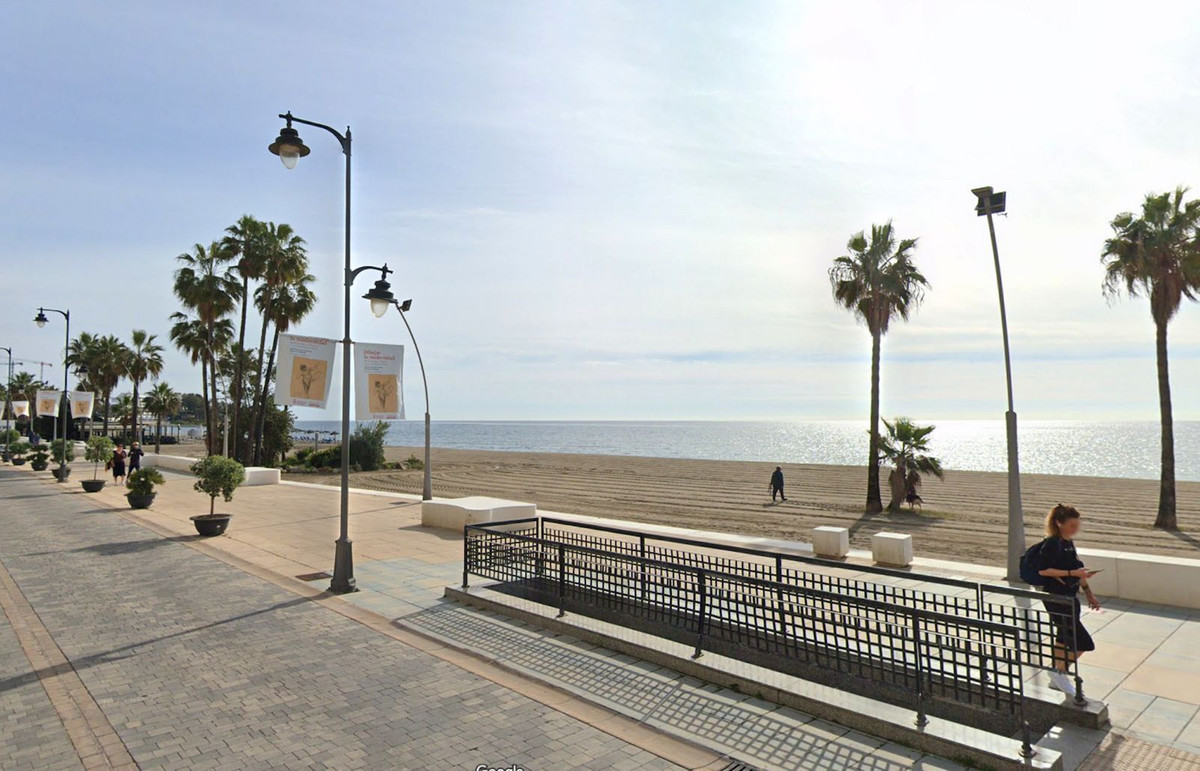 Gewerbeimmobilie in Estepona Centro