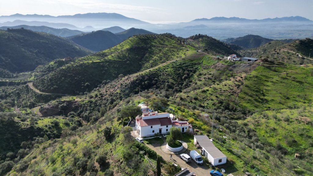 Country house in Pizarra