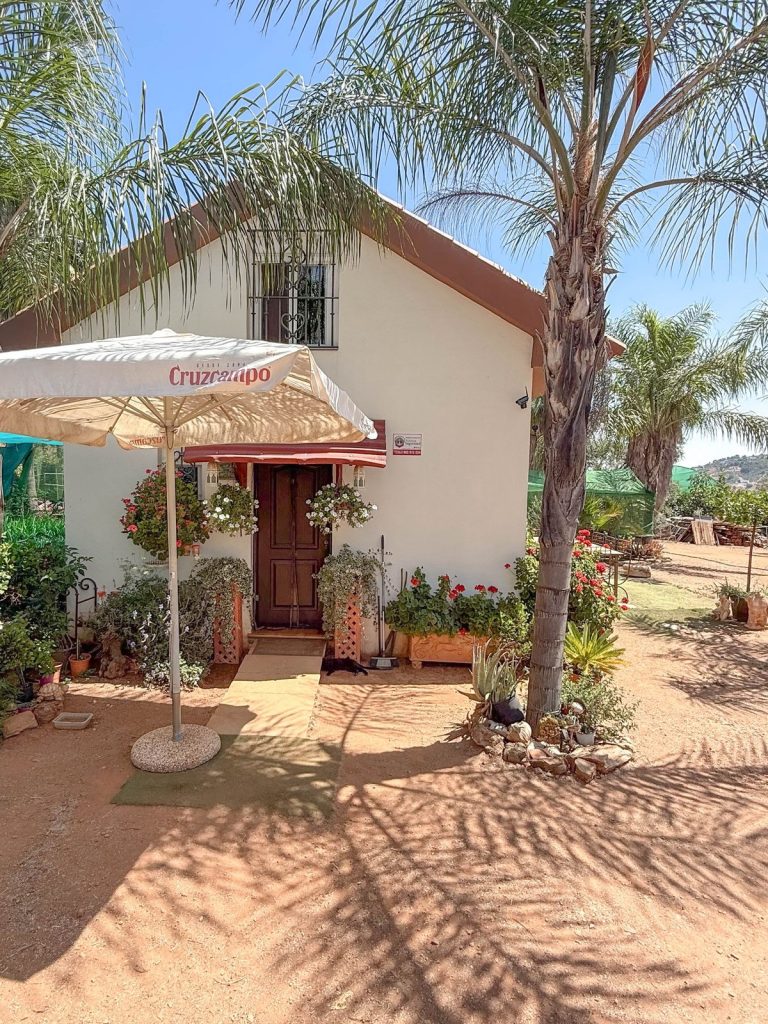Country house in Monda