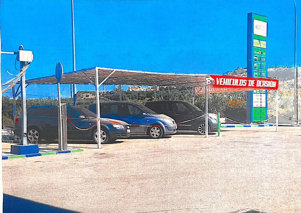 Commercial property in Benamocarra