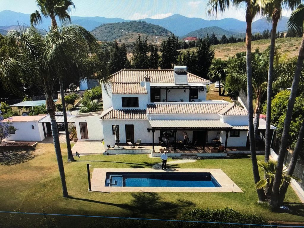 Country house in Estepona