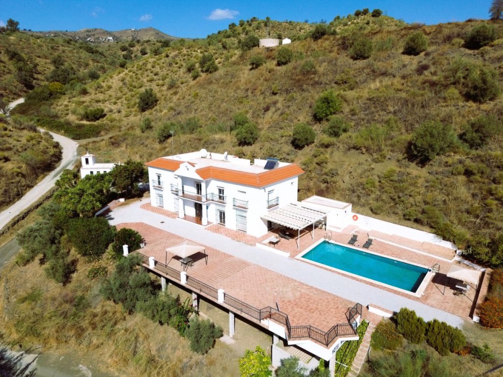 Villa in Macharaviaya