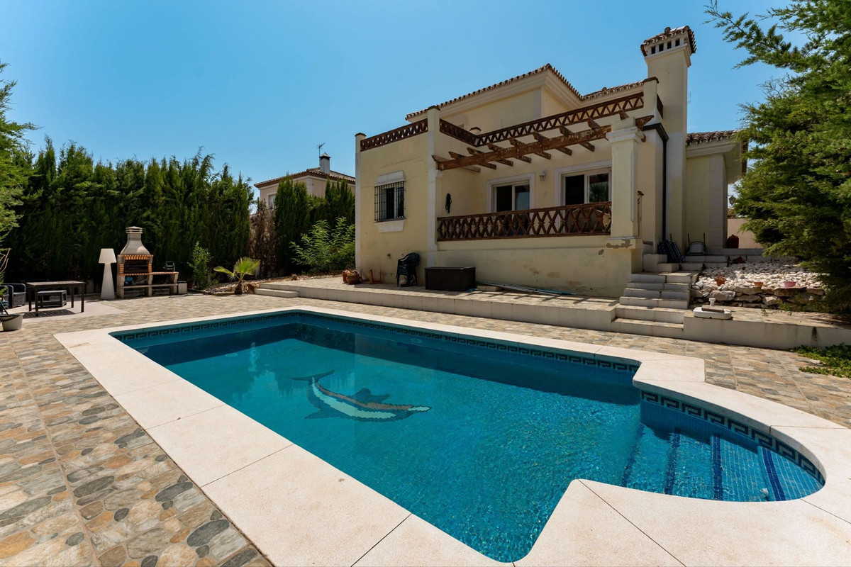 Villa in Coín