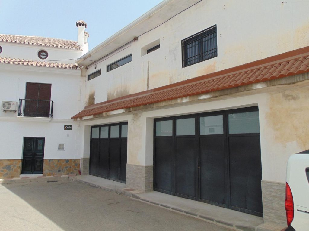 Commercial property in Alhaurín el Grande