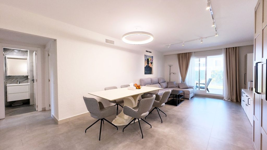 Apartment in El Paraiso