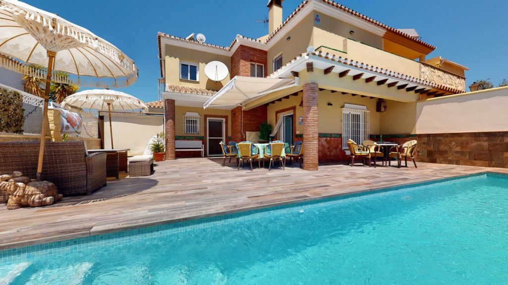 Villa in Vélez-Málaga
