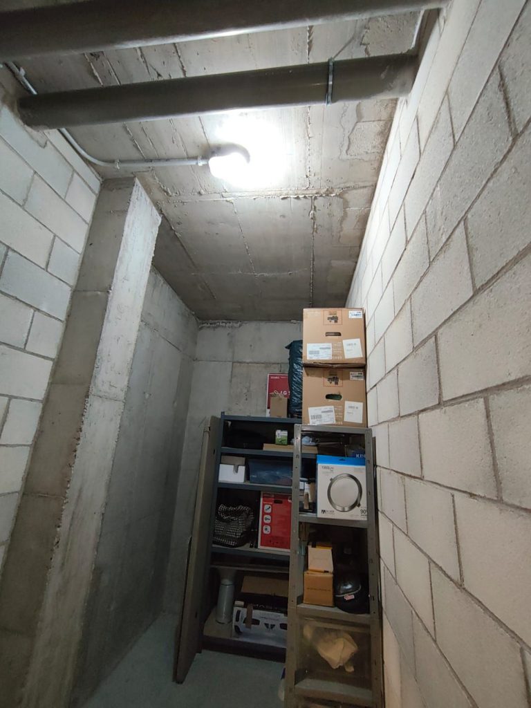 Commercial property in Casares