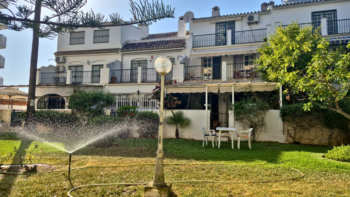 Reihenhaus in Los Boliches