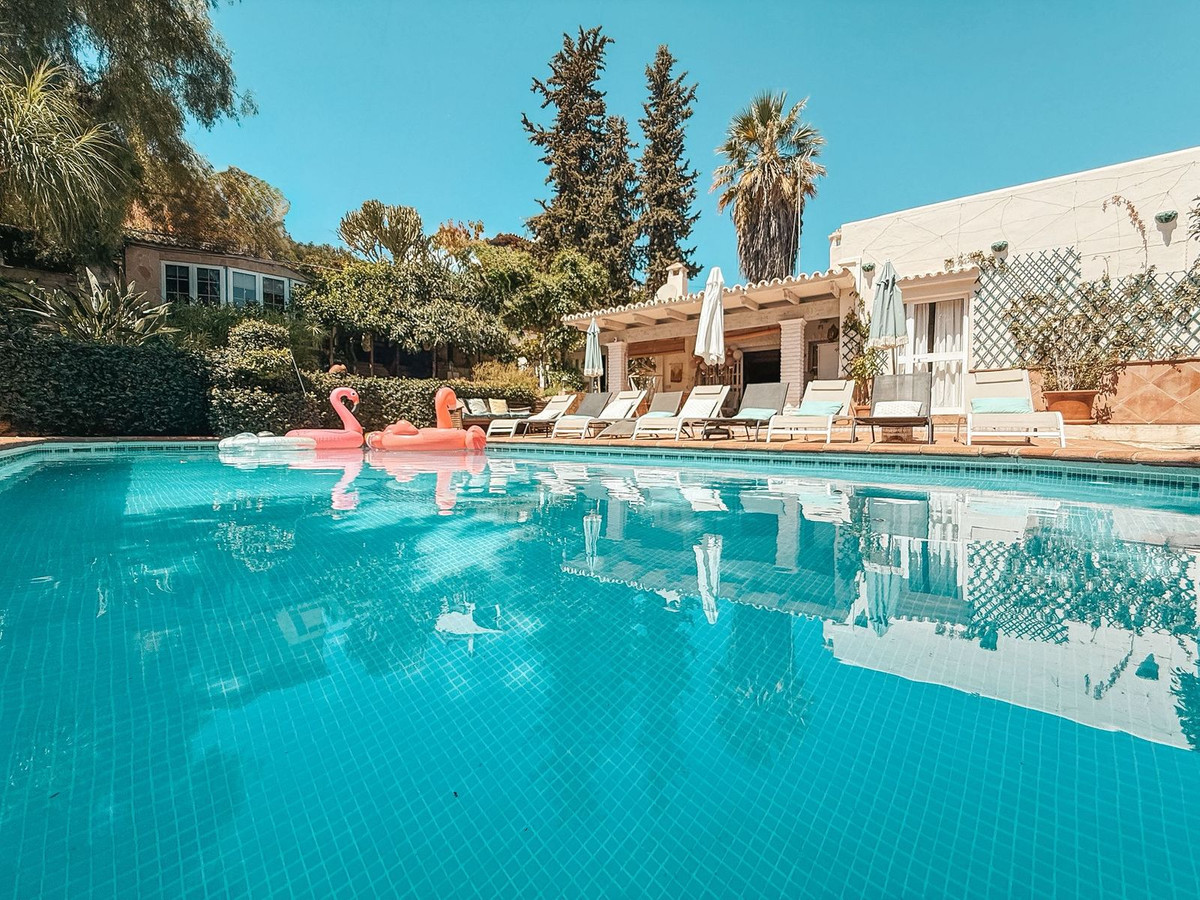Villa in Nueva Andalucía