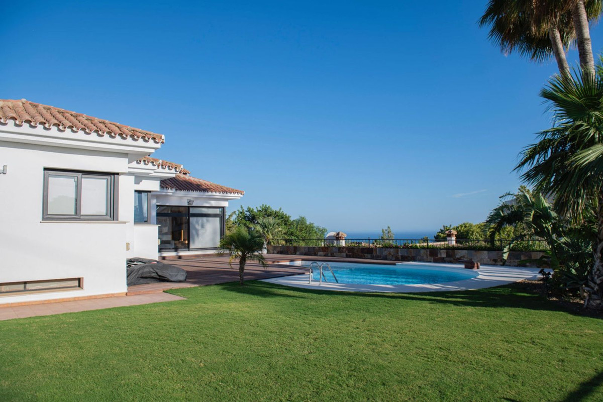 Villa in Benalmadena