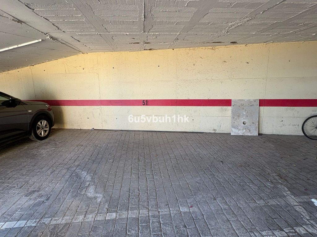 Garage in Fuengirola