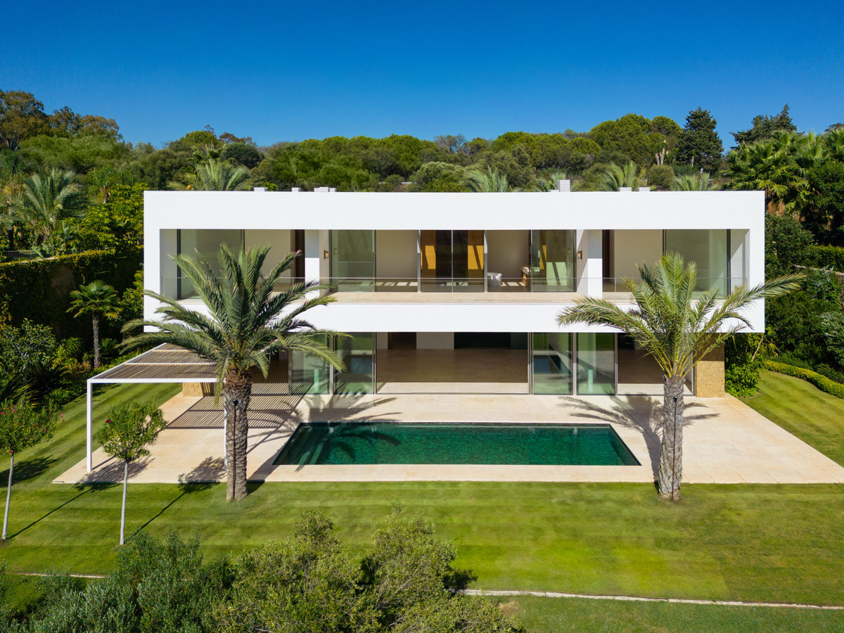 Villa in Casares