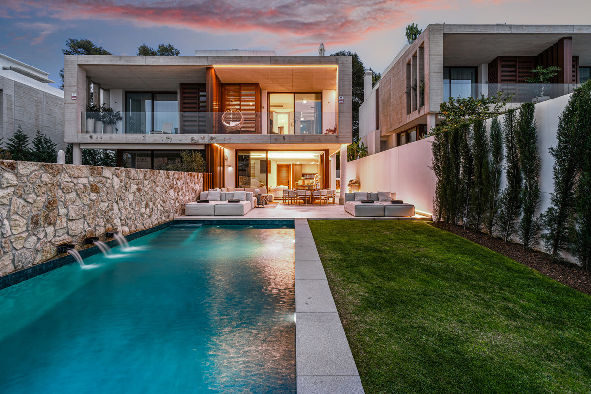 Villa in The Golden Mile